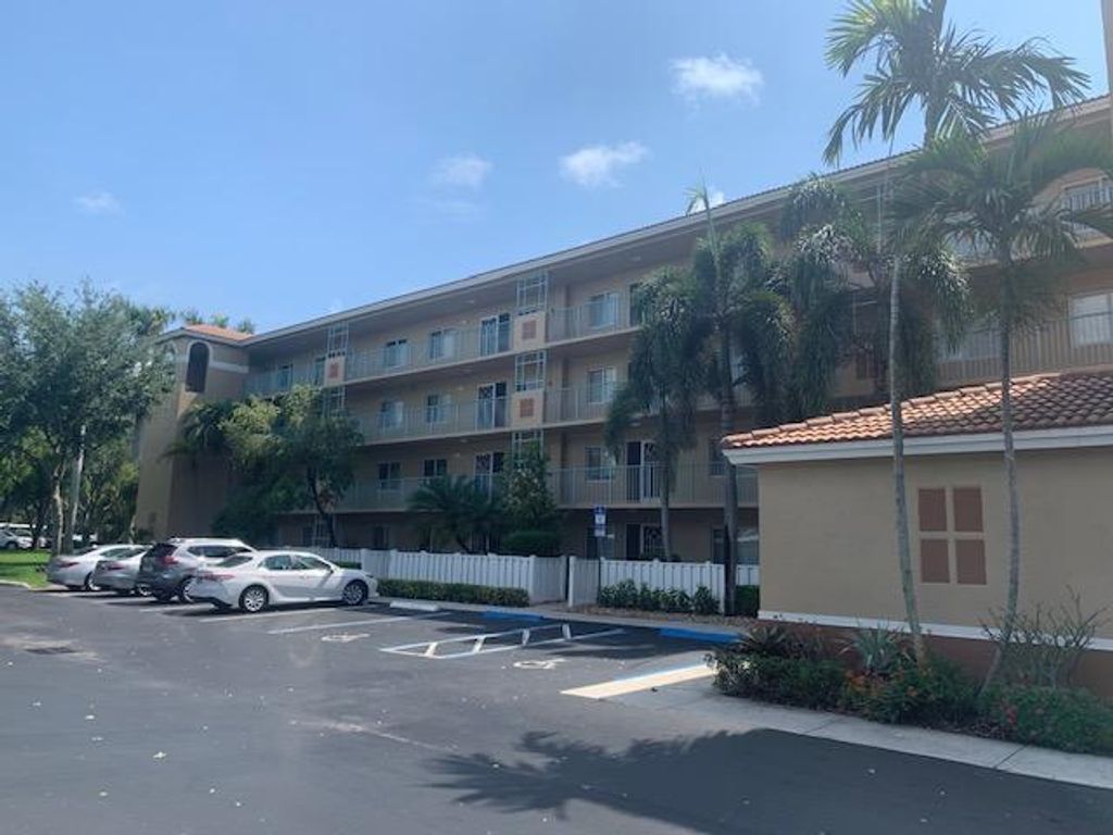 Photo of 12560 Majesty Circle #201, Boynton Beach, FL 33437 (MLS # R10626035)