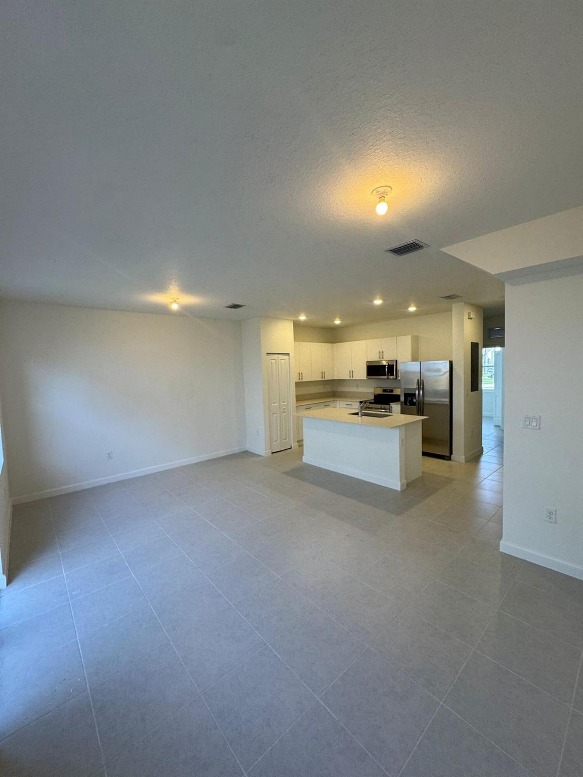 1153 SE 1 Terrace