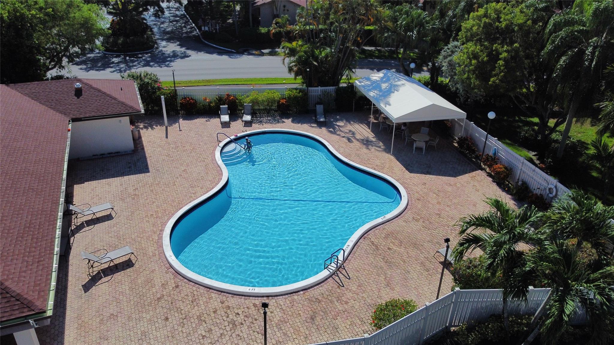 4360 Carambola Cir