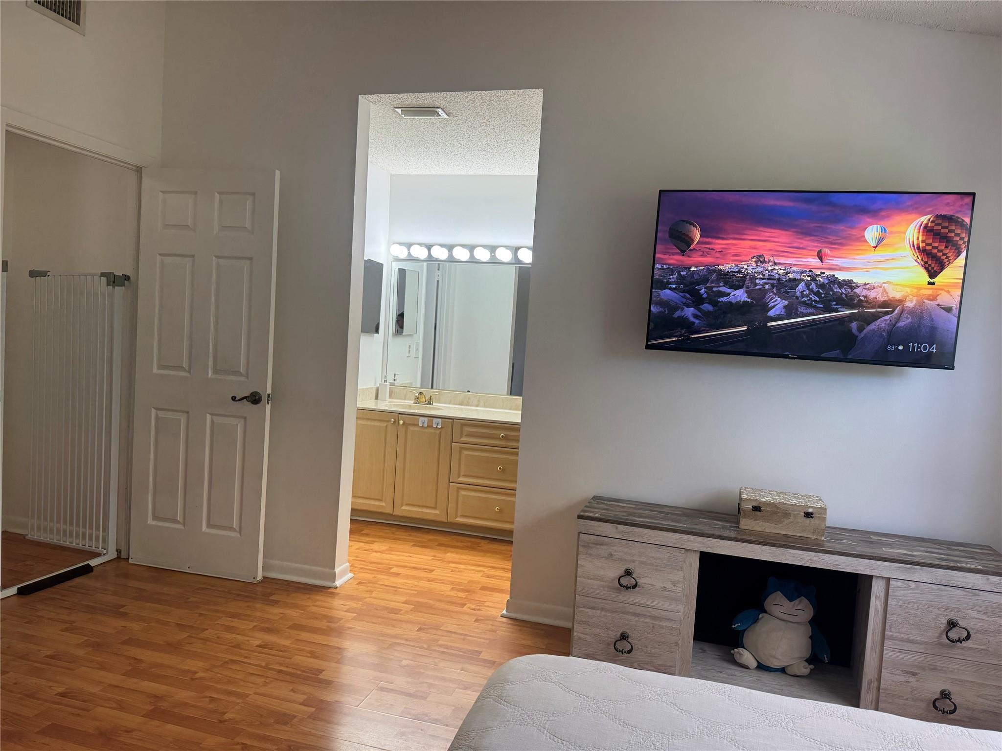 GOLDEN RAINTREE V - Residential