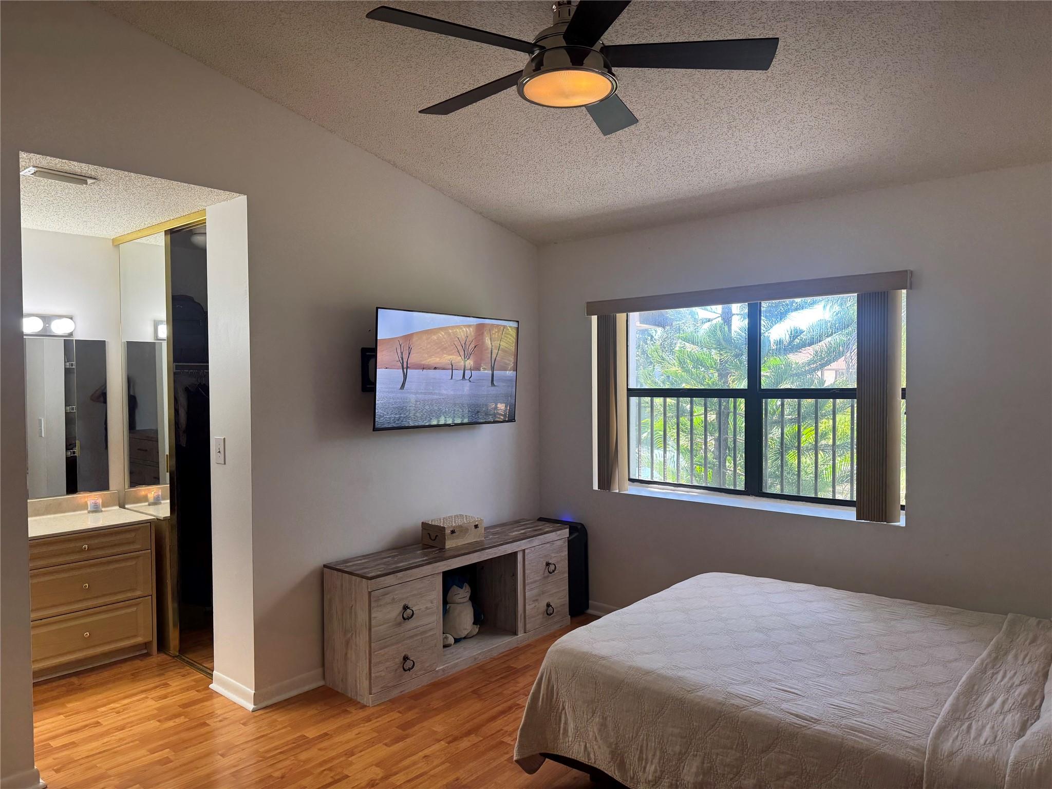 GOLDEN RAINTREE V - Residential