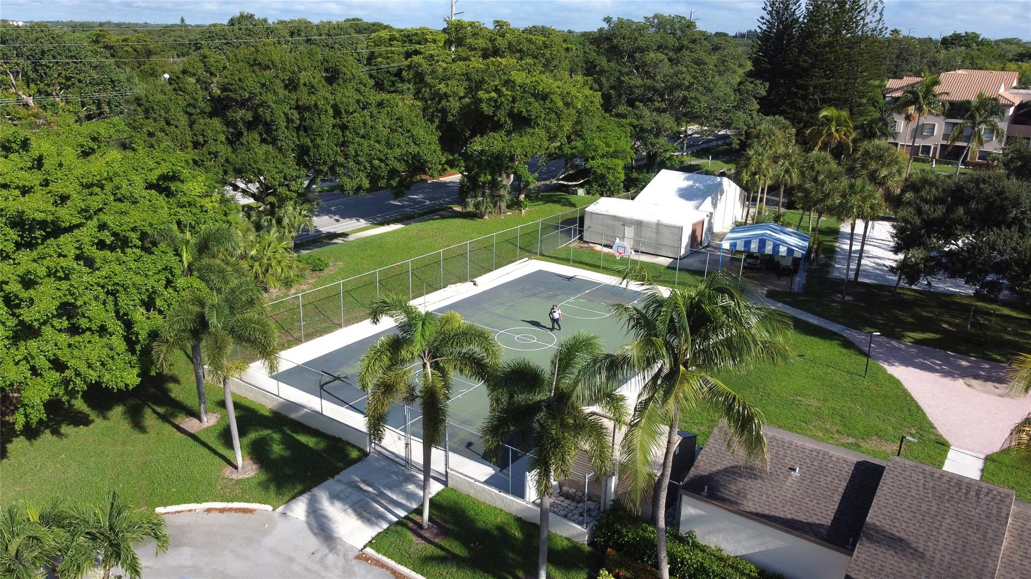 GOLDEN RAINTREE V - Residential