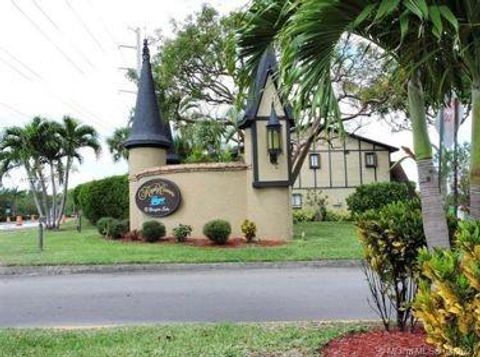 9335 NW 45th ST 9335 Sunrise FL 33351