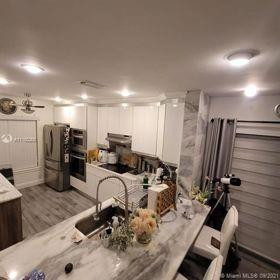 KINGSLEY COMMONS OF SPRIN - Residential