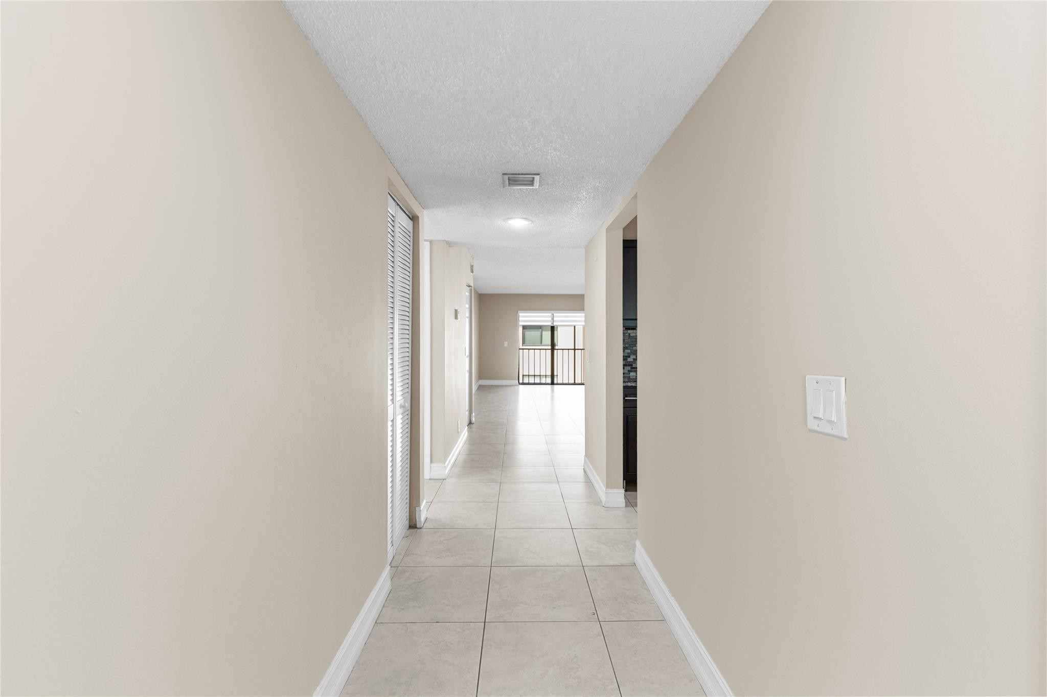 RACQUET CLUB - Residential