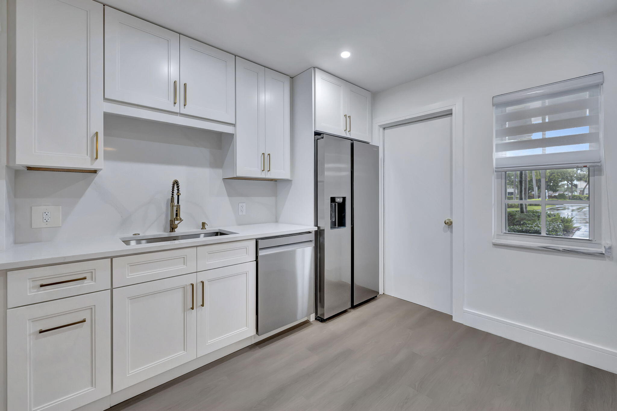 NO 9 PALM-AIRE COUNTRY CLUB - Residential