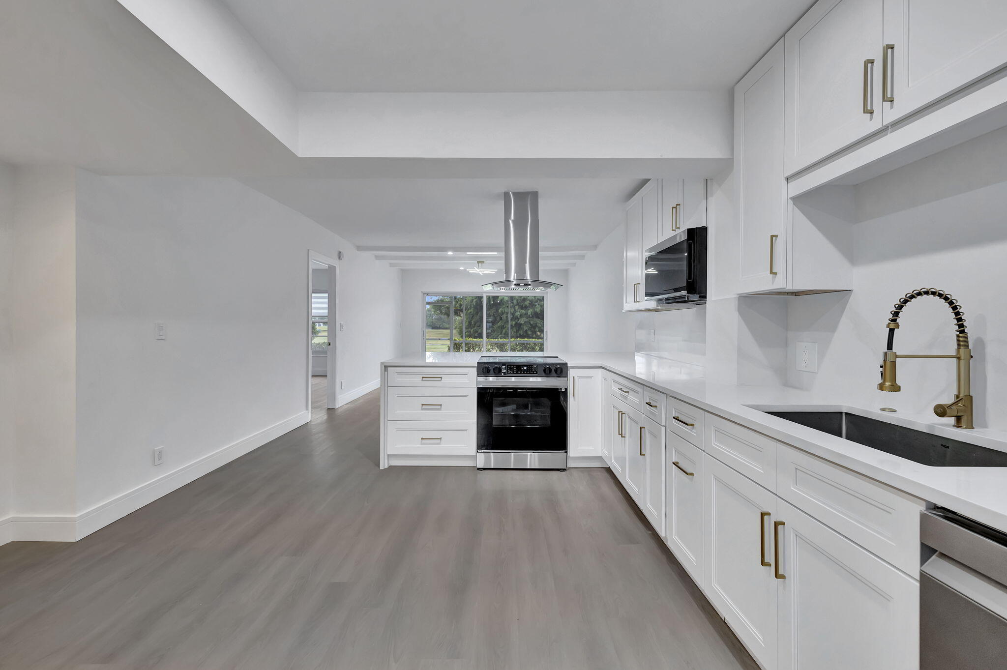 NO 9 PALM-AIRE COUNTRY CLUB - Residential