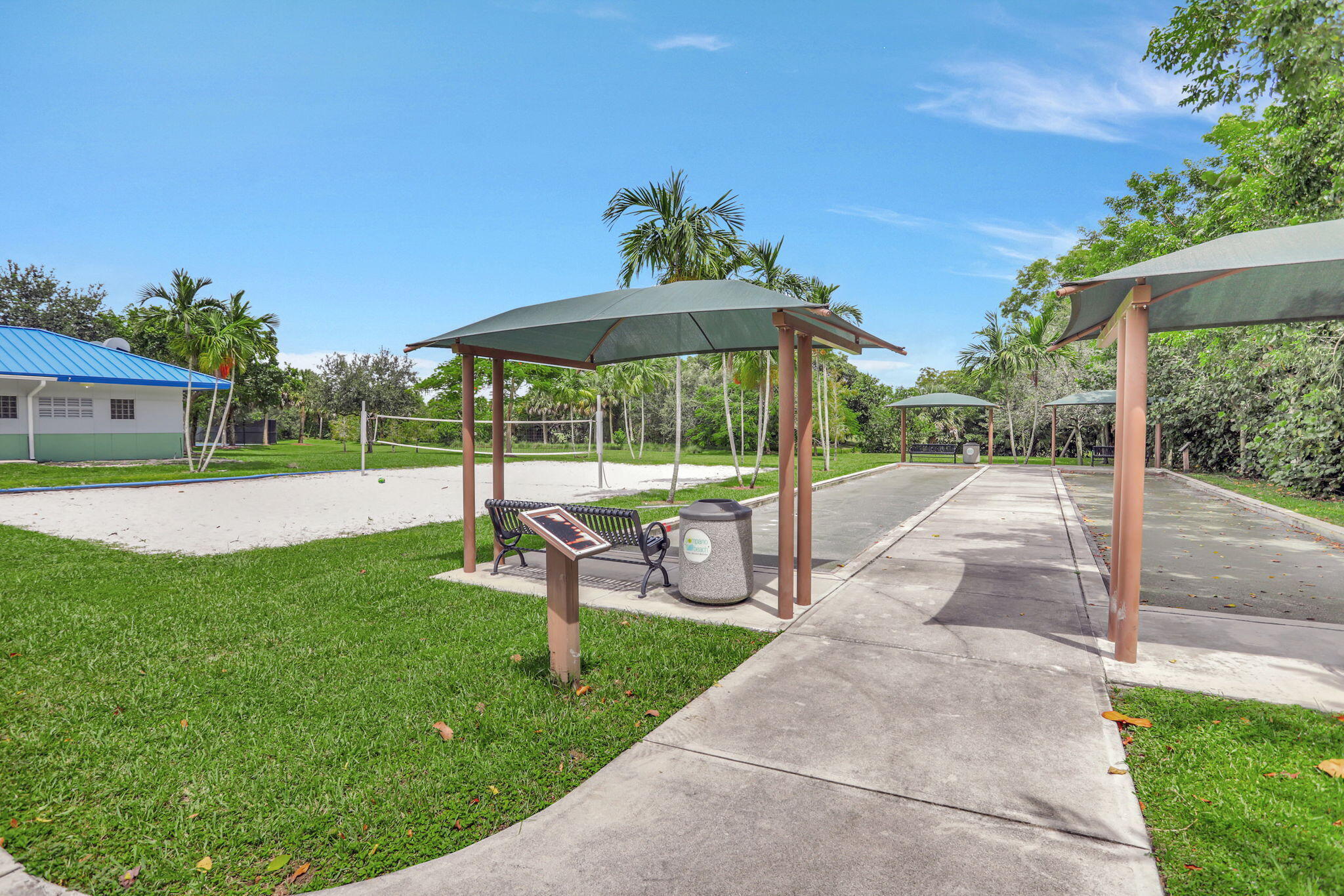 NO 9 PALM-AIRE COUNTRY CLUB - Residential