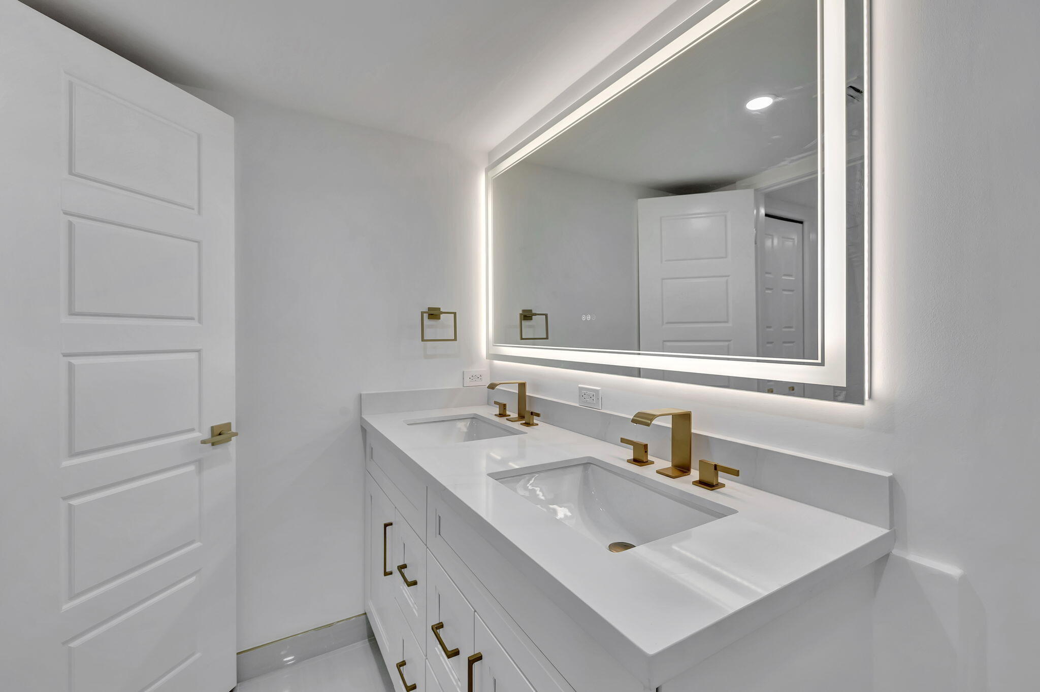 NO 9 PALM-AIRE COUNTRY CLUB - Residential
