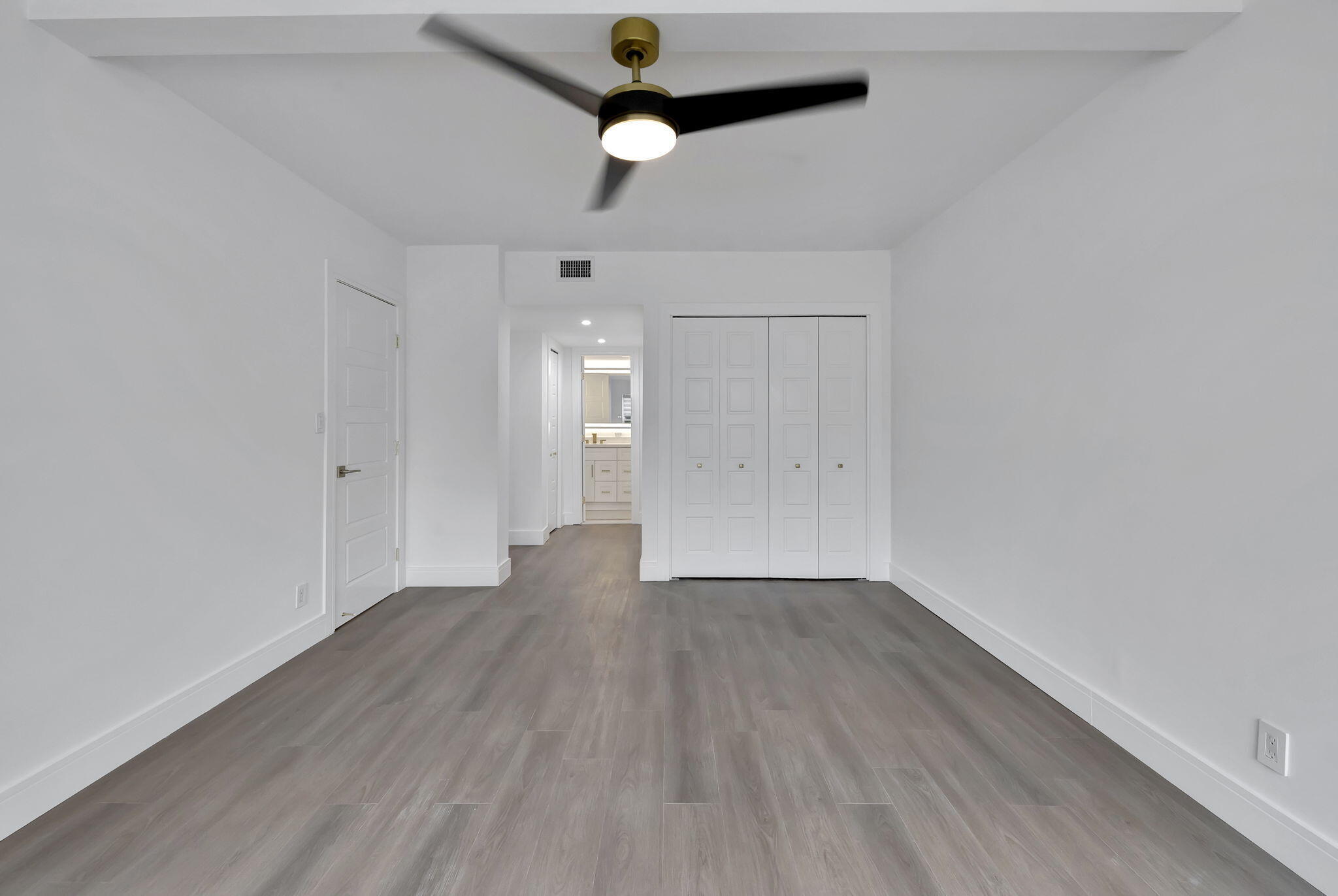 NO 9 PALM-AIRE COUNTRY CLUB - Residential