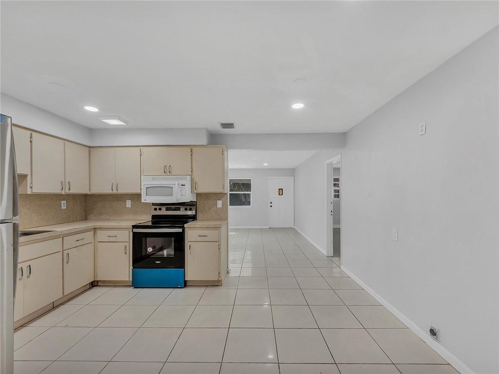 Westwood Manor 43-35 B - Residential Lease