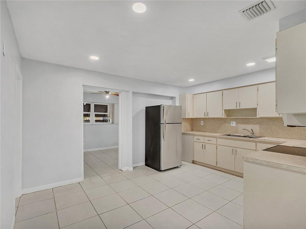 Westwood Manor 43-35 B - Residential Lease