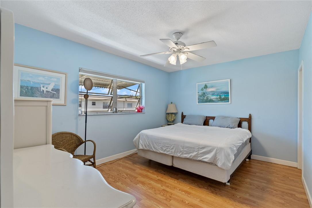 Lee Condo - Residential