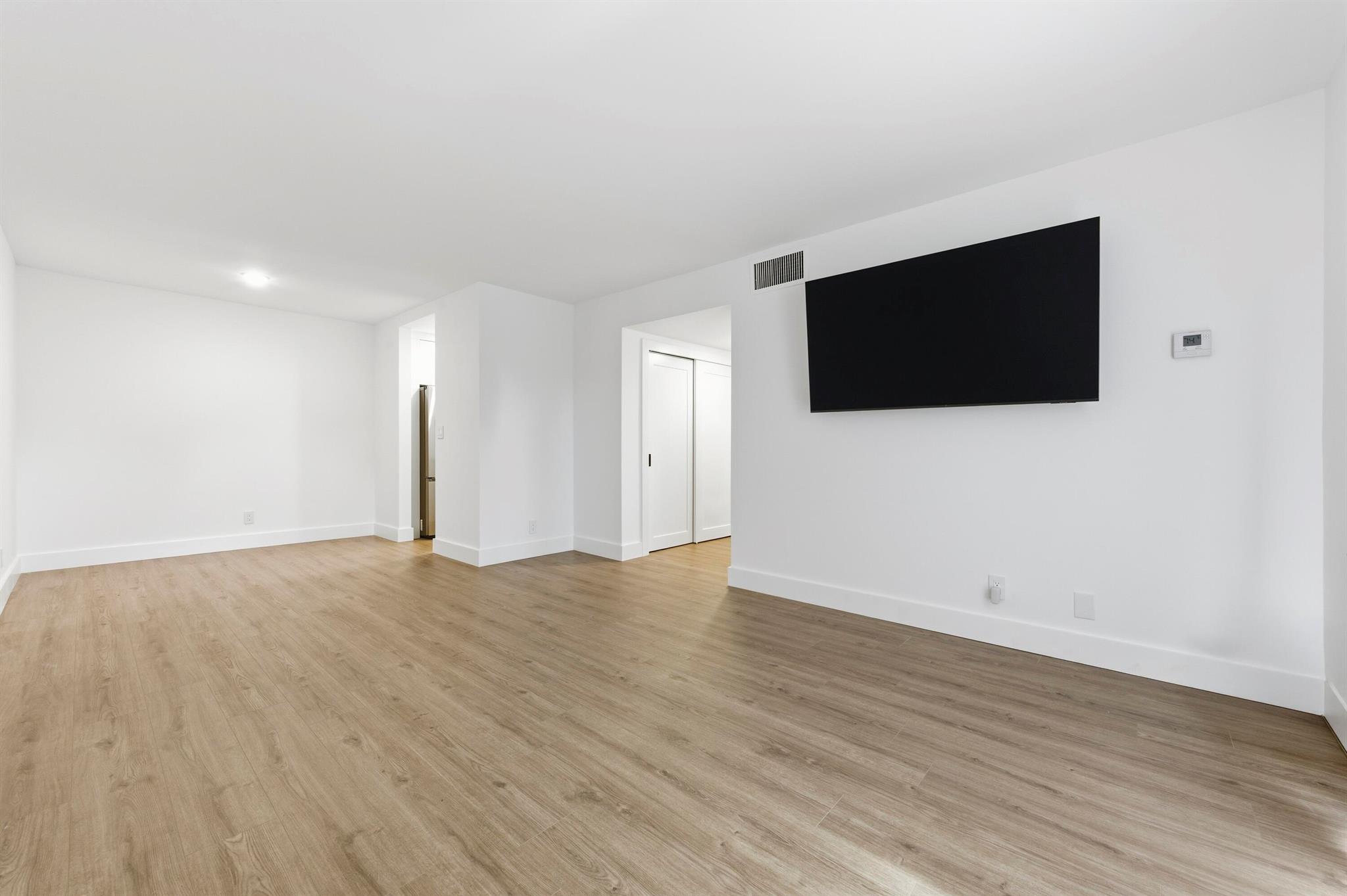 VIKING ARMS CONDO - Residential Lease