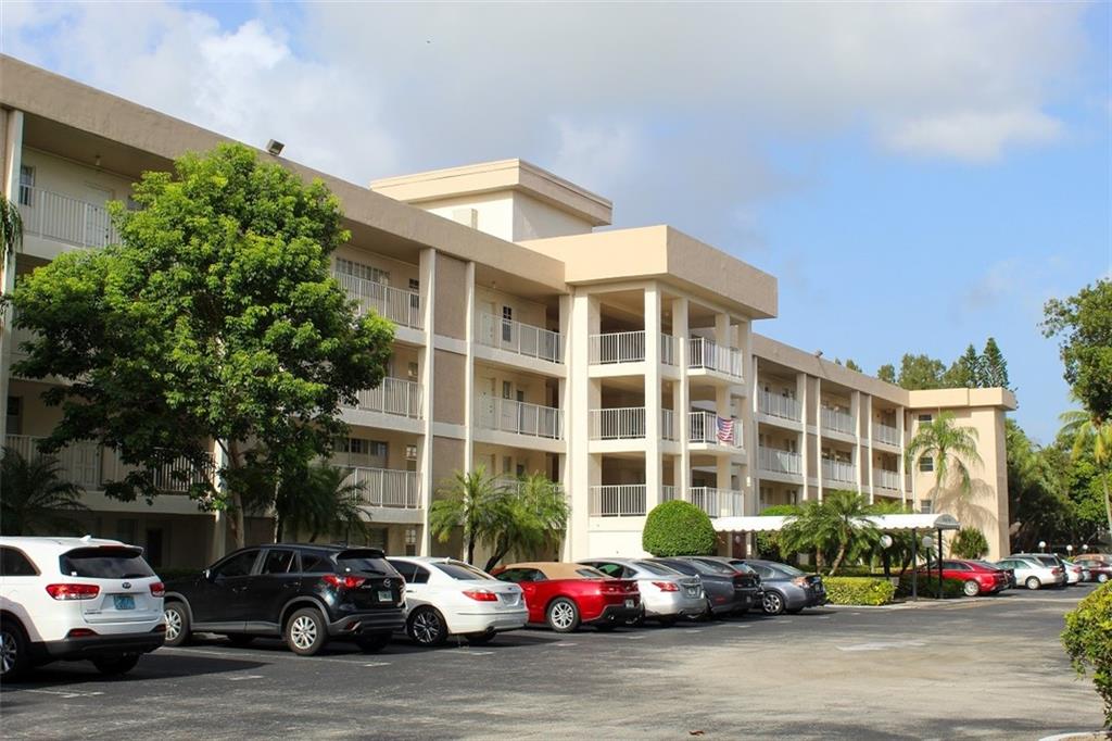 Palm Aire Country Club - Residential