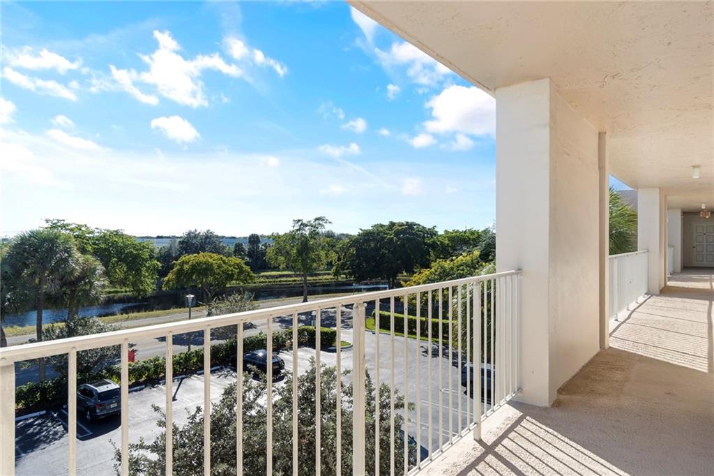 Palm Aire Country Club - Residential