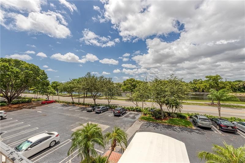 Palm Aire Country Club - Residential