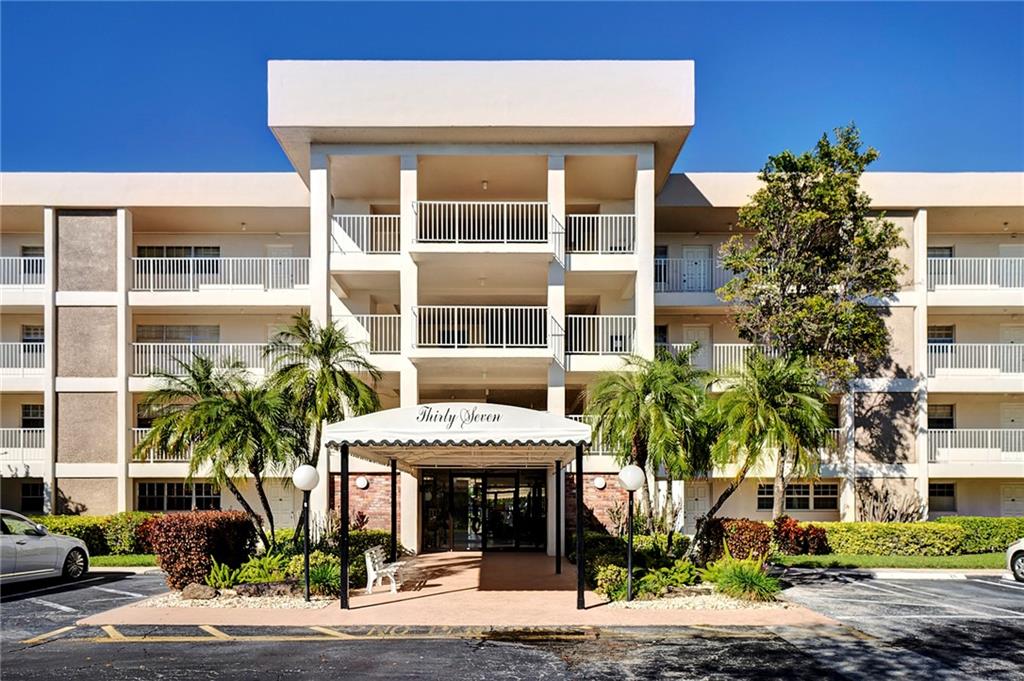 Palm Aire Country Club - Residential