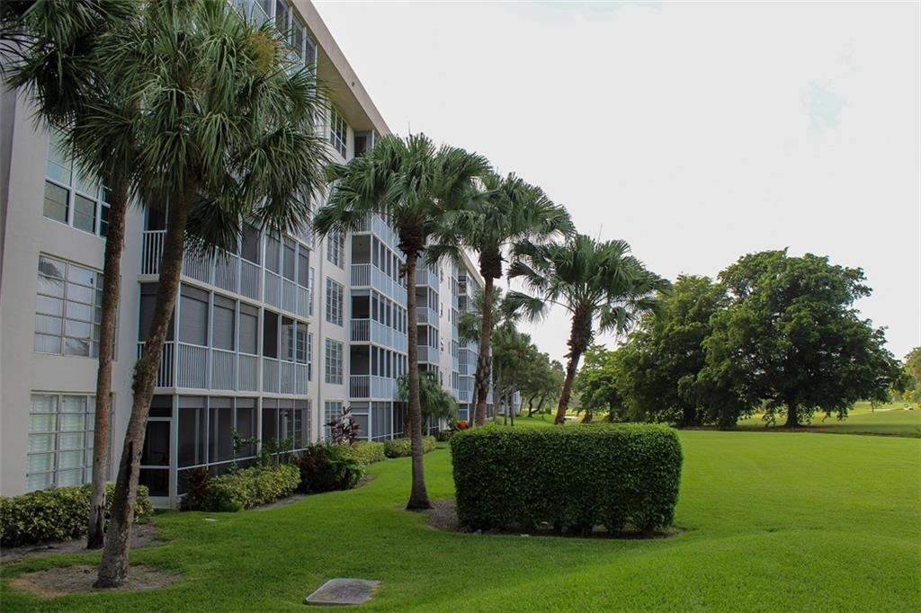 Palm Aire Country Club - Residential