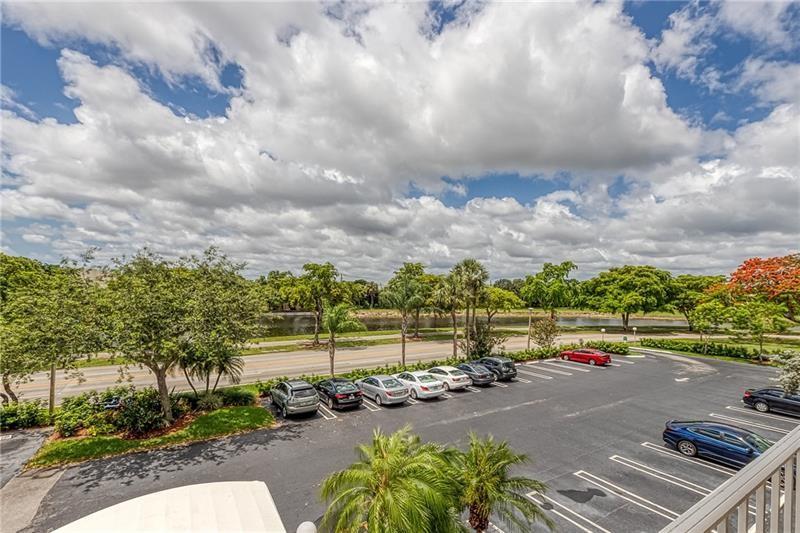 Palm Aire Country Club - Residential