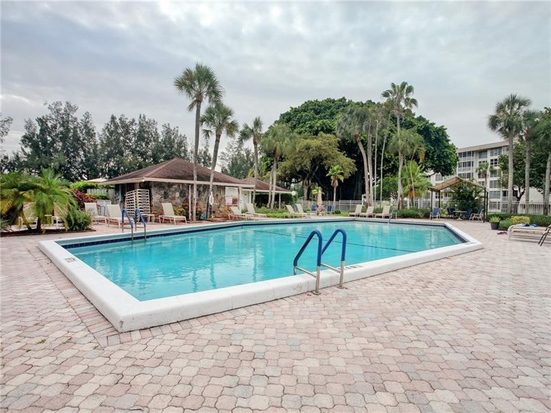 Palm Aire Country Club - Residential