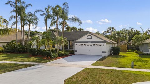Single Family Residence in Royal Palm Beach FL 152 Kings Way Way 1.jpg
