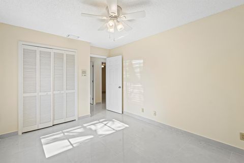 Single Family Residence in Royal Palm Beach FL 152 Kings Way Way 34.jpg