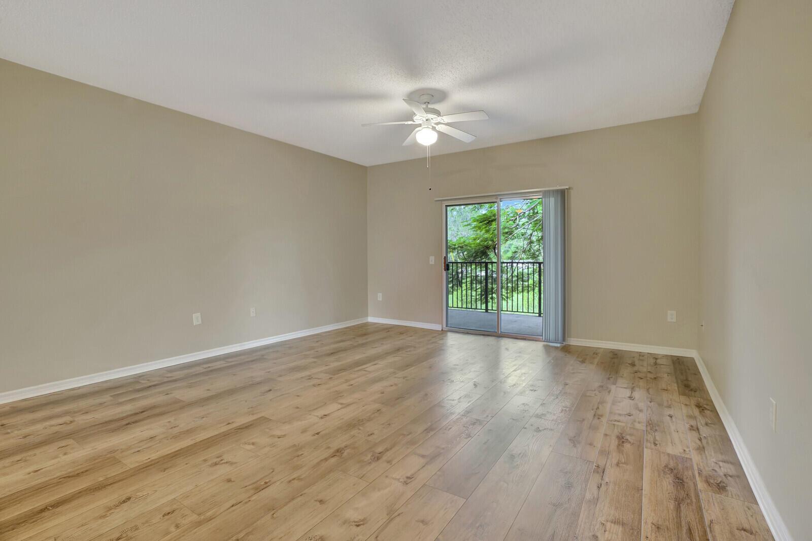270 Crestwood Circle 203