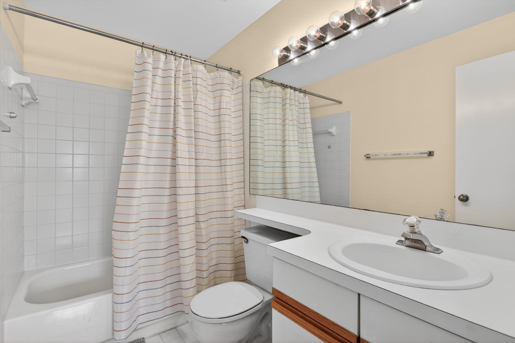 HOLIDAY SPRINGS VILLAGE - Residential