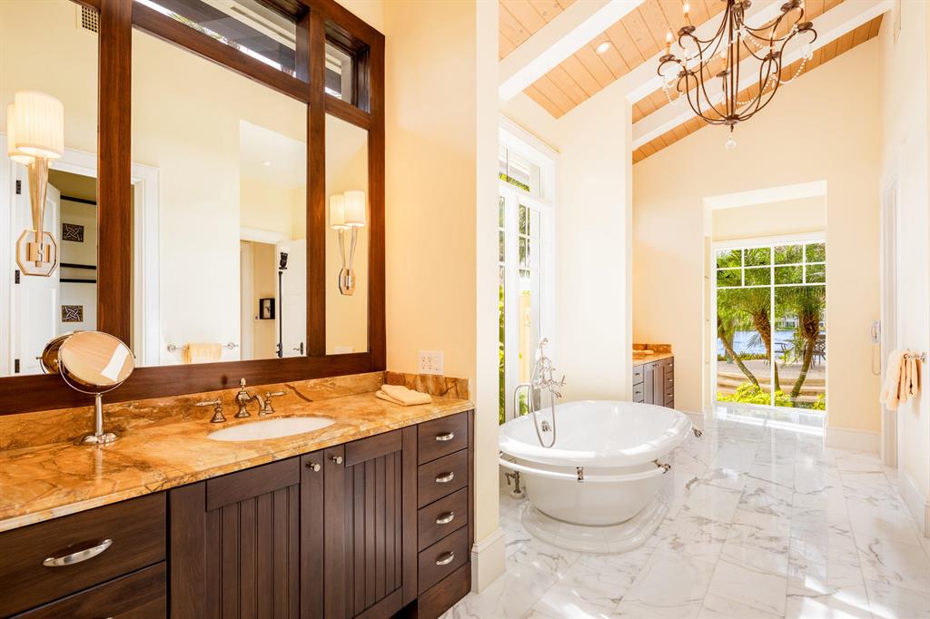 WATERWAY LANE - Residential