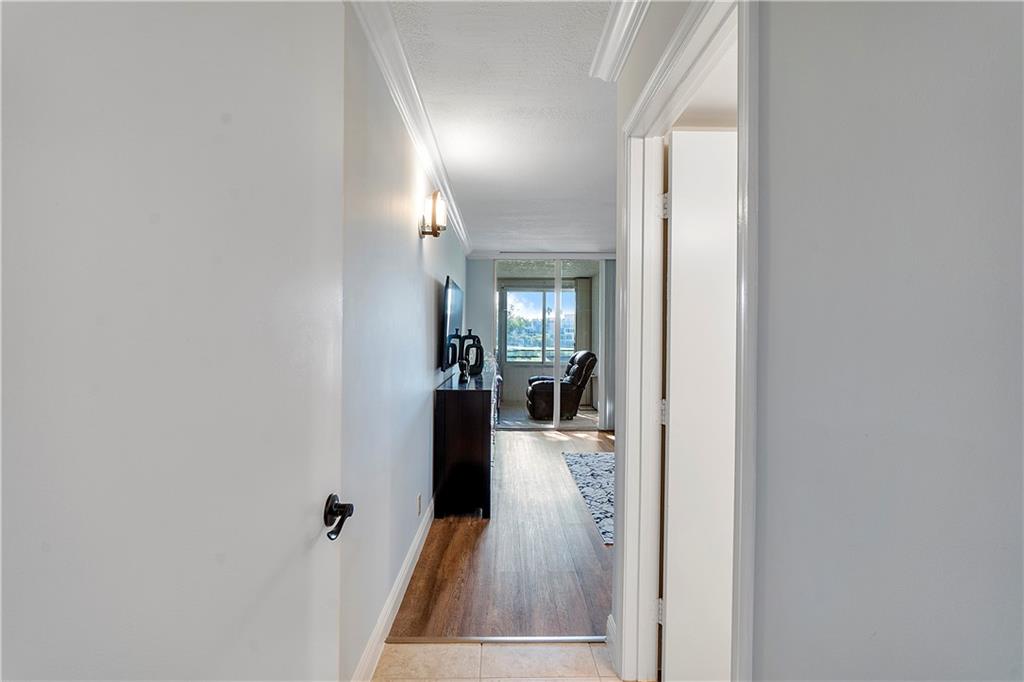 Palm Lakes Condo - Residential