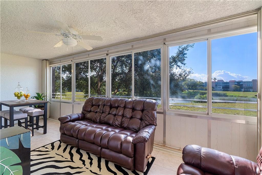 Palm Lakes Condo - Residential