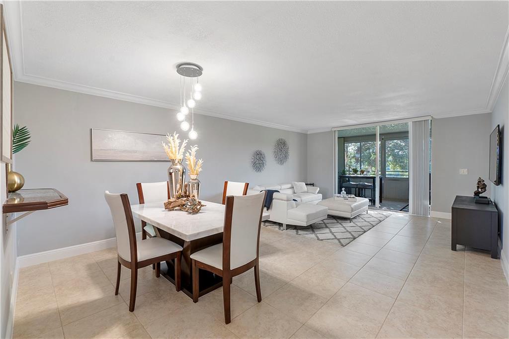 Palm Lakes Condo - Residential