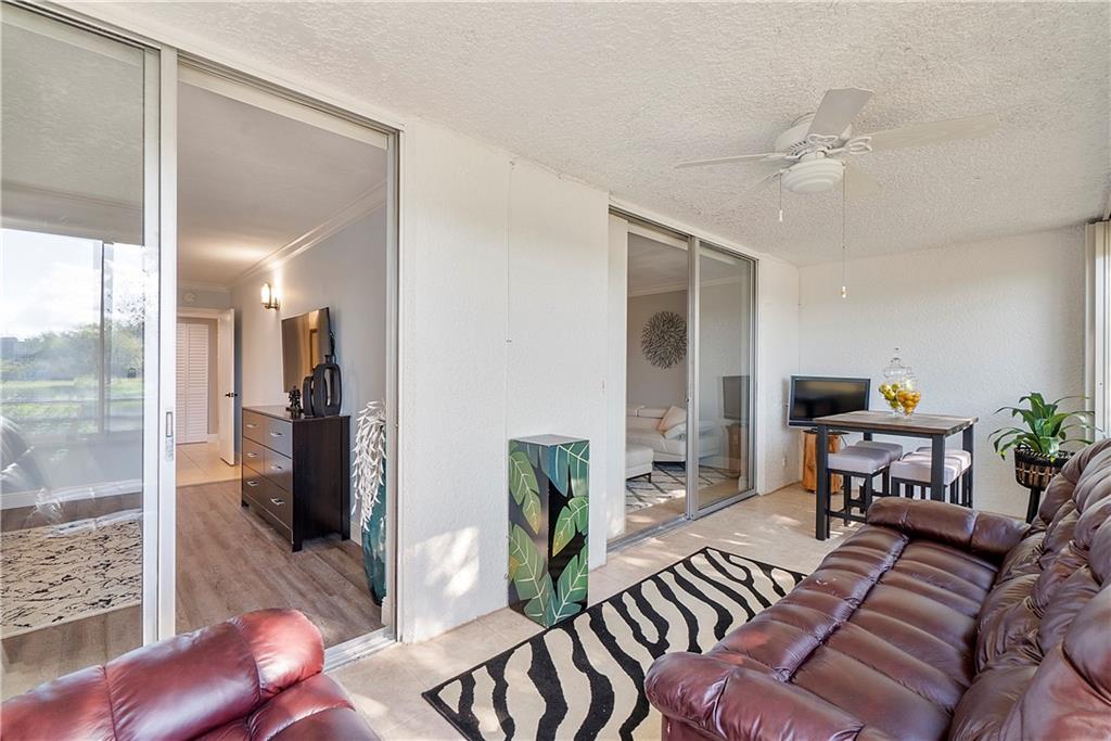 Palm Lakes Condo - Residential