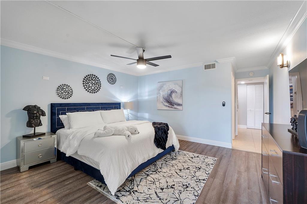 Palm Lakes Condo - Residential