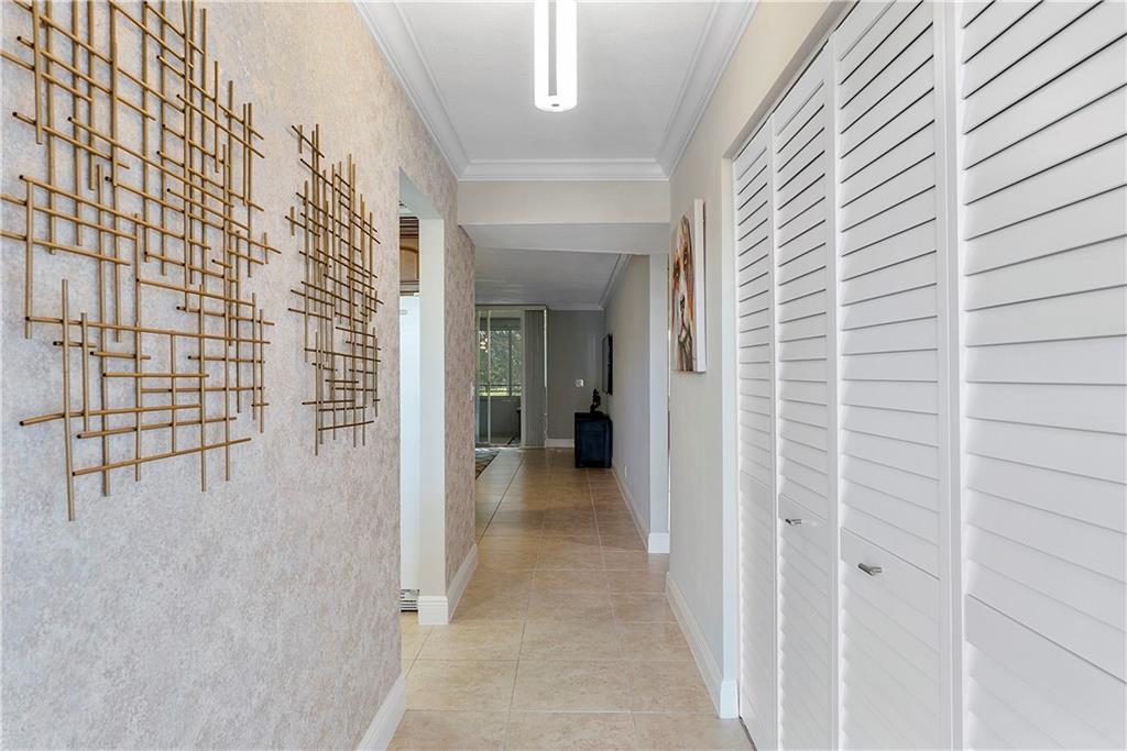 Palm Lakes Condo - Residential