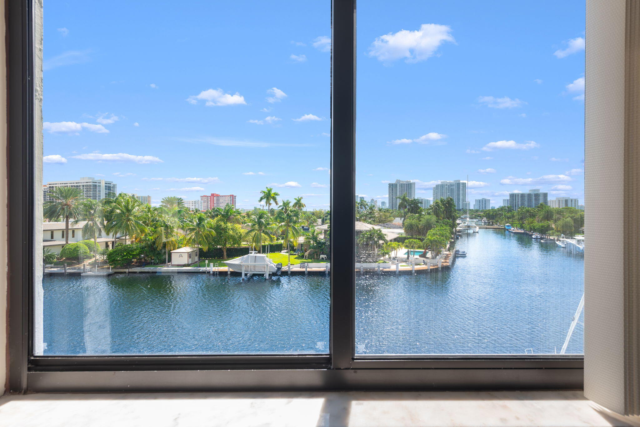 301 GOLDEN ISLES Drive 401