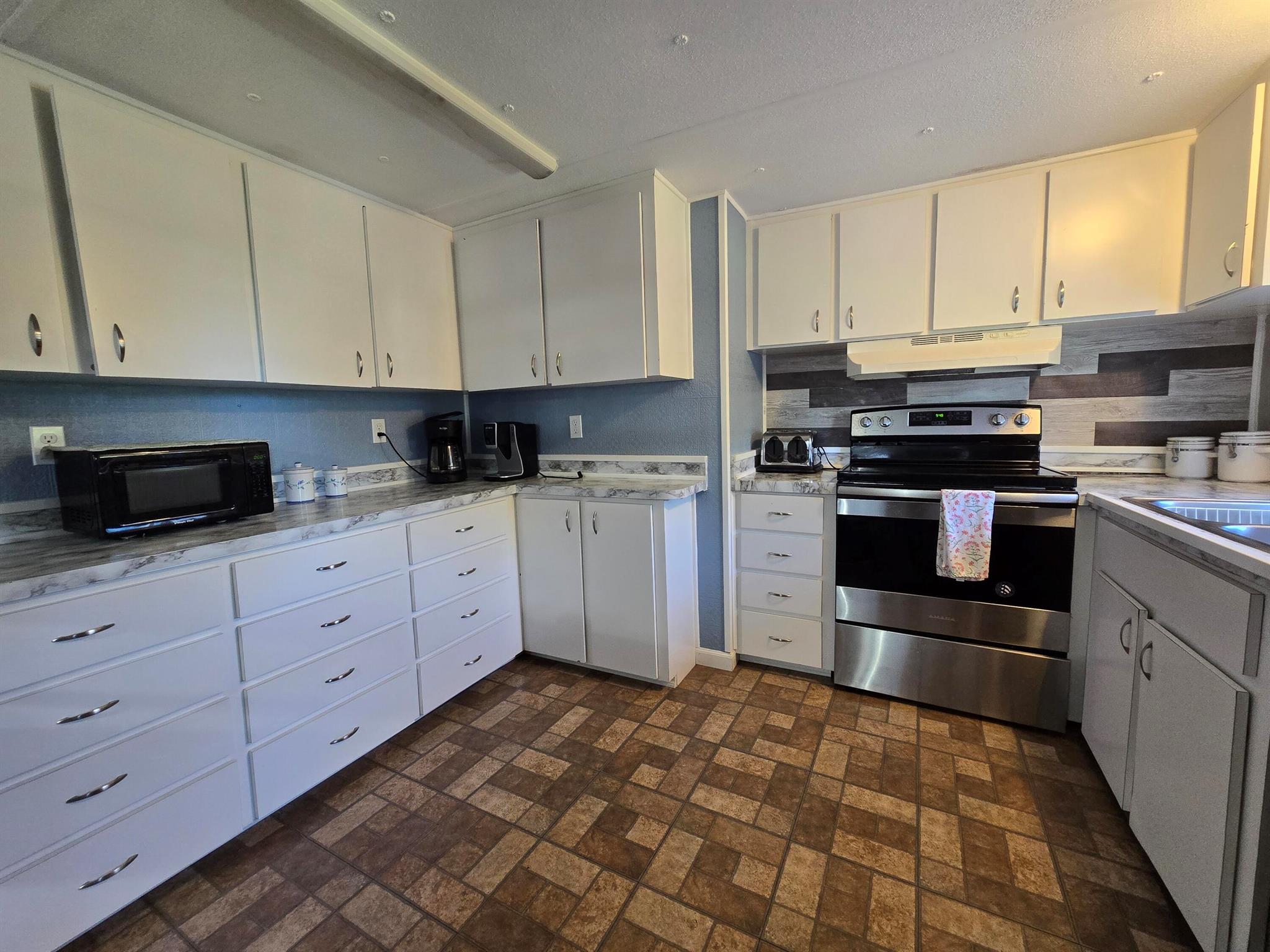 TAYLOR CREEK - Residential