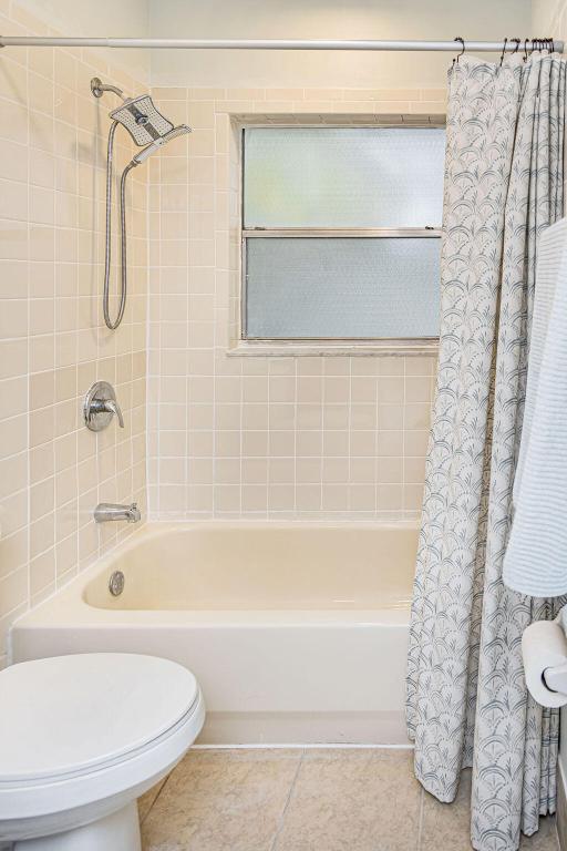 MEED RACQUET CLUB 5 - Residential Lease