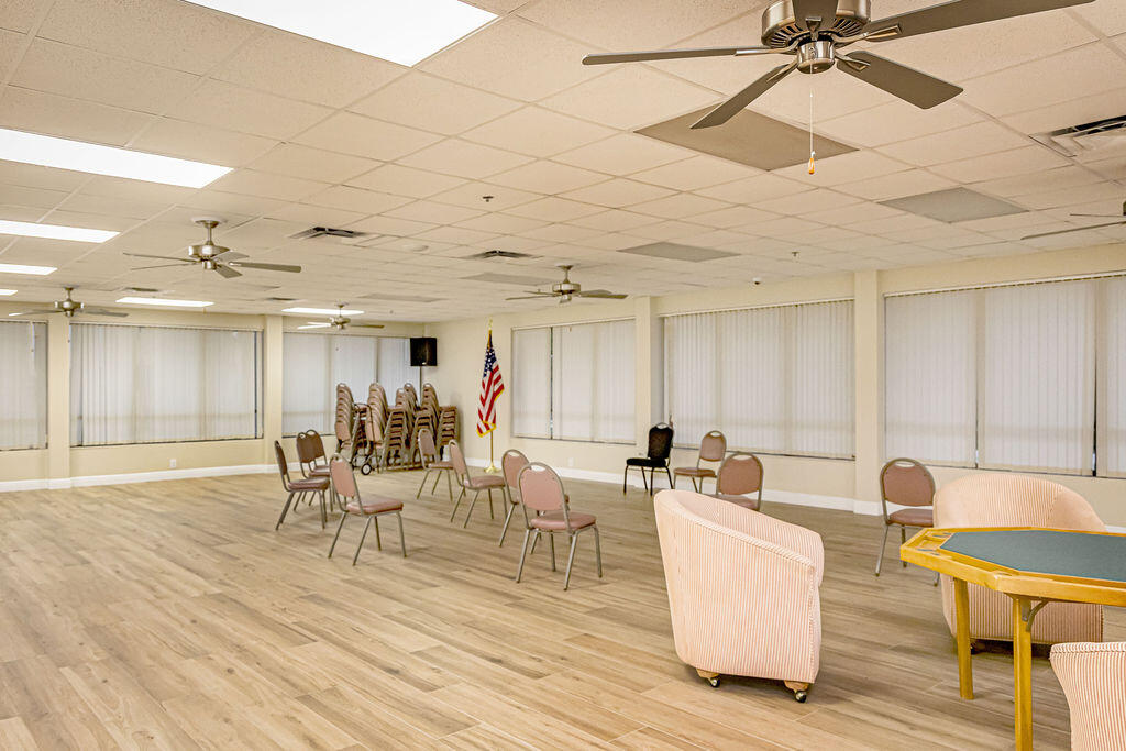 MEED RACQUET CLUB 5 - Residential Lease