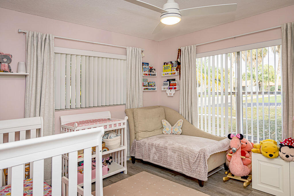 MEED RACQUET CLUB 5 - Residential Lease