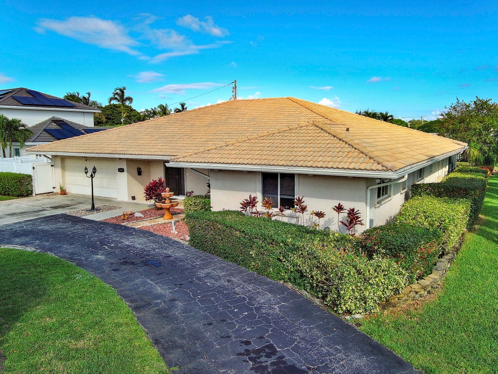 Photo of 2700 NE 4TH Way, Boca Raton, FL 33431 (MLS # B26094911)