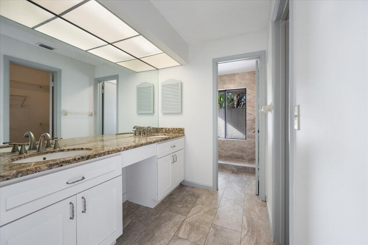 GREENVIEW SHORES 2 OF WELLINGTON - Residential Lease