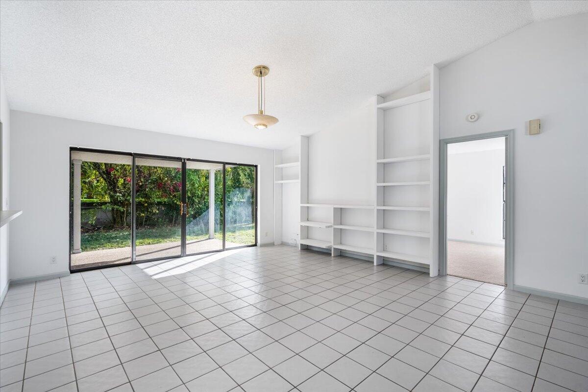 GREENVIEW SHORES 2 OF WELLINGTON - Residential Lease