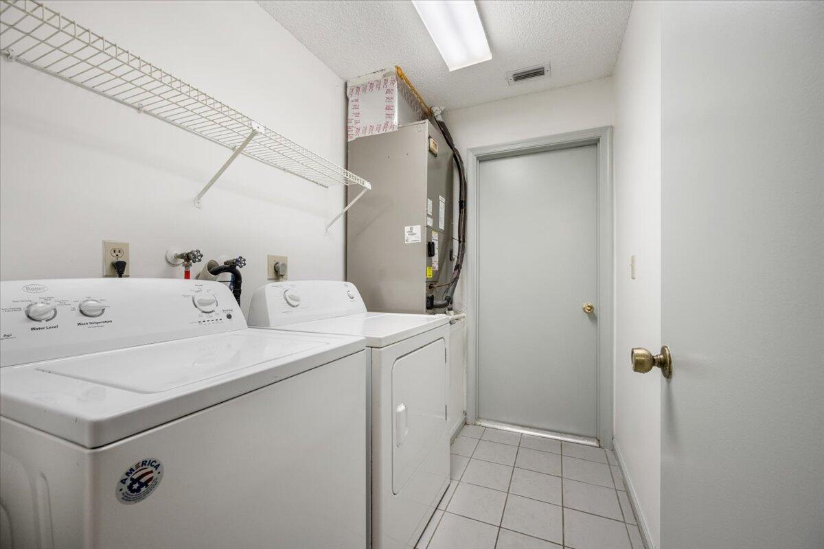 GREENVIEW SHORES 2 OF WELLINGTON - Residential Lease