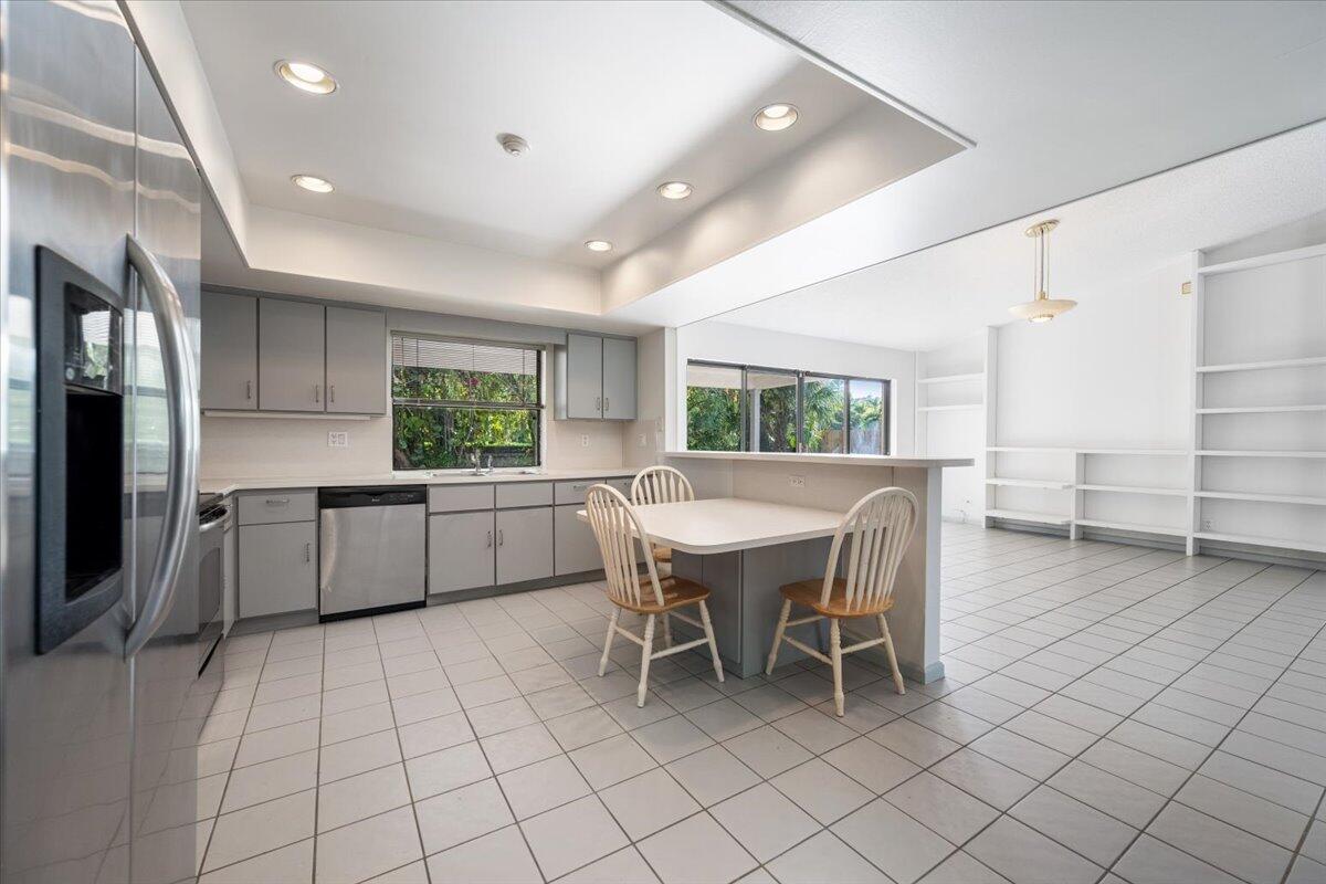 GREENVIEW SHORES 2 OF WELLINGTON - Residential Lease