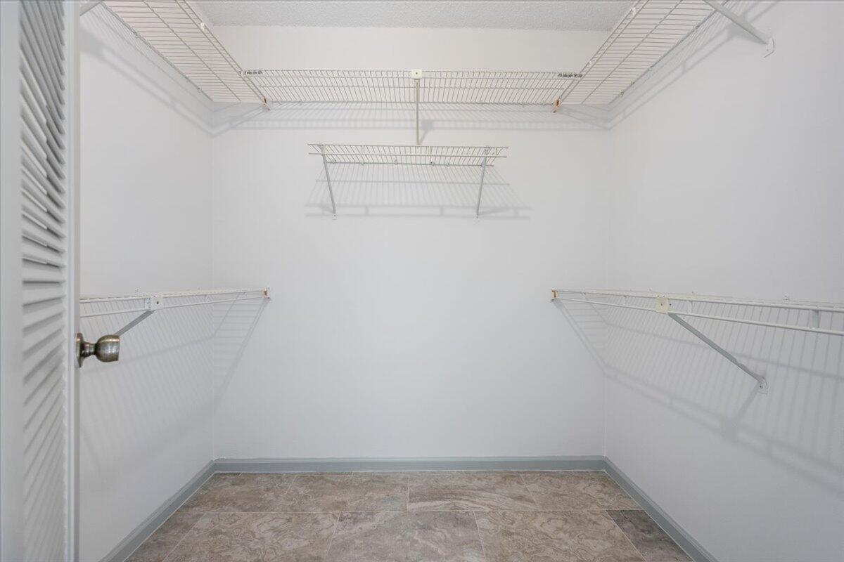 GREENVIEW SHORES 2 OF WELLINGTON - Residential Lease