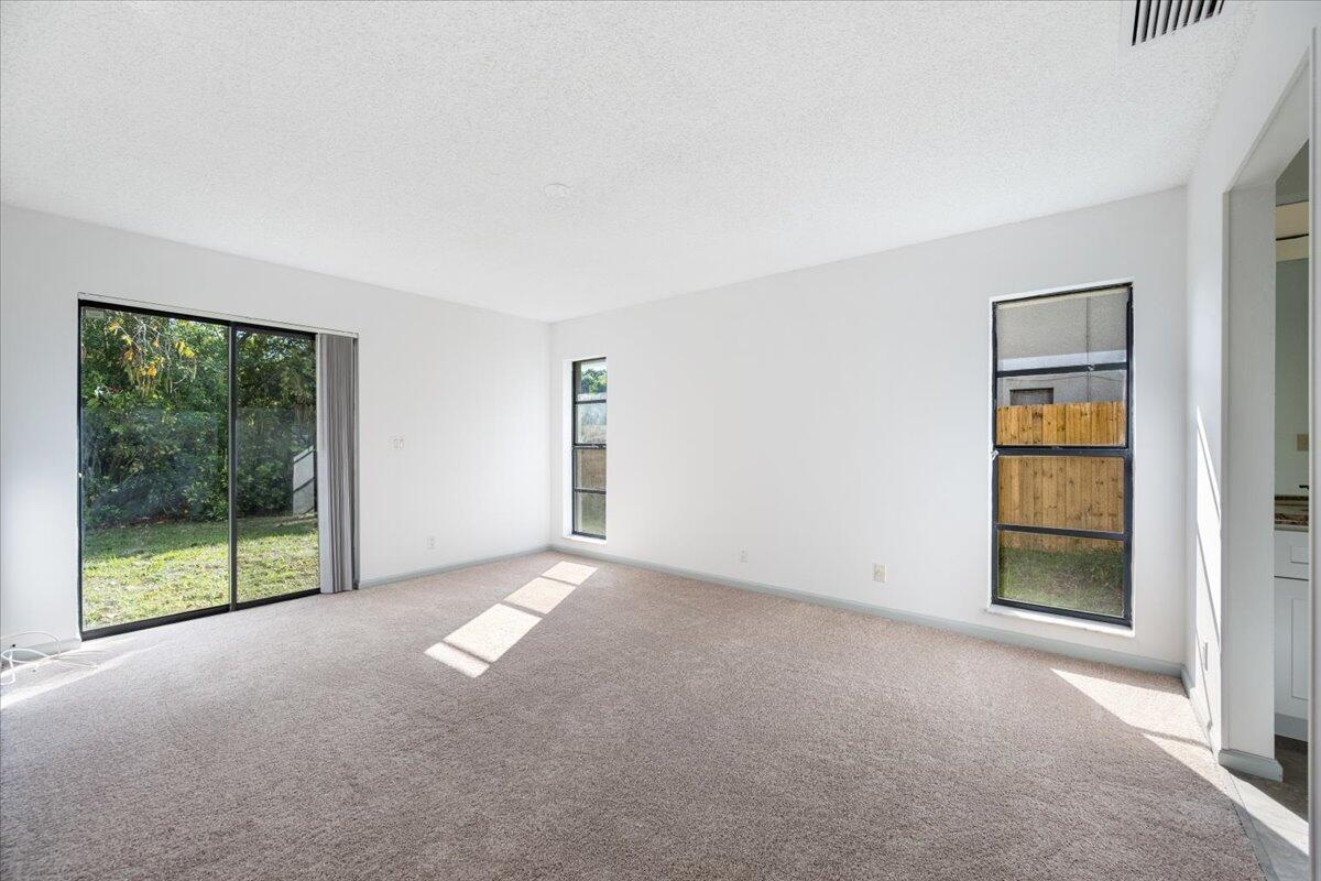 GREENVIEW SHORES 2 OF WELLINGTON - Residential Lease