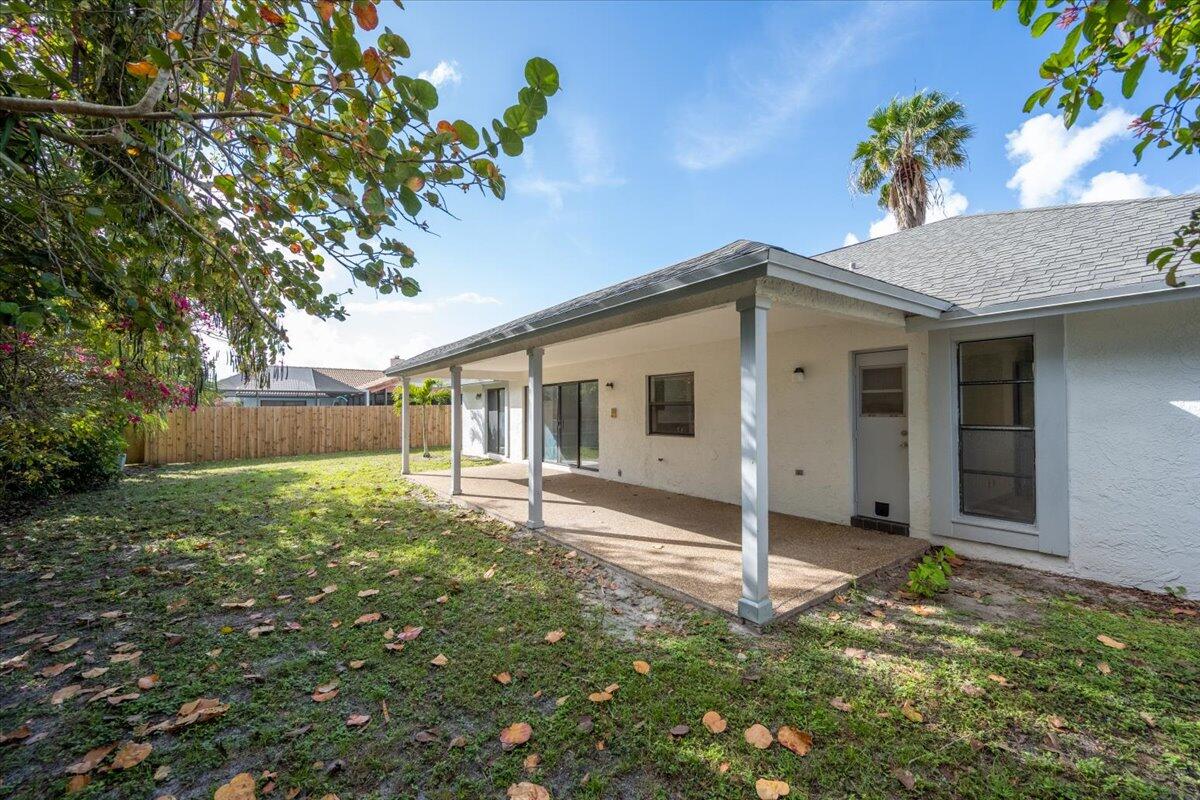 GREENVIEW SHORES 2 OF WELLINGTON - Residential Lease