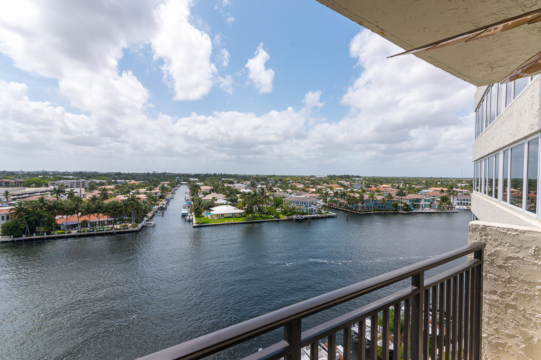 REGENCY HIGHLAND CLUB CON - Residential